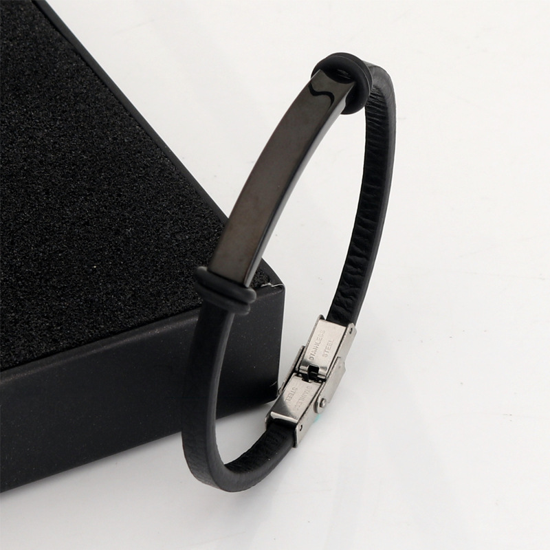 กำไลข้อมือหนังปรับชื่อได้บางสไ - Paracord Bracelet บทวิจารณ์และราคา
